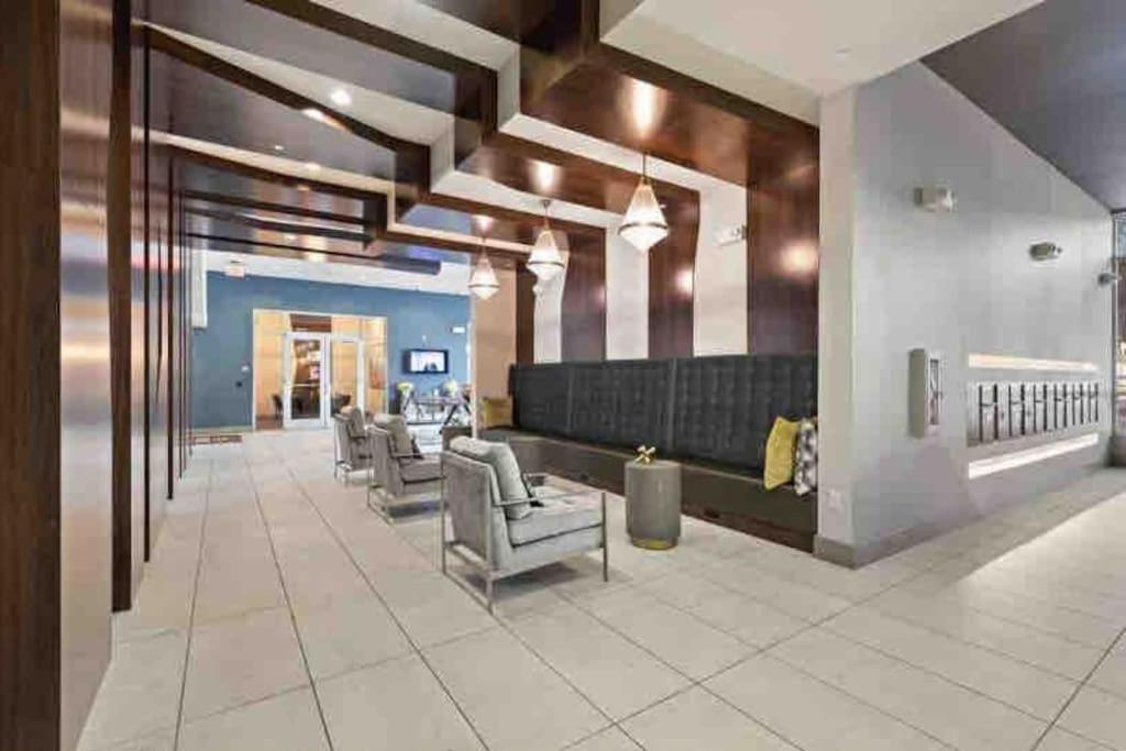 Fancy Apt Downtown. Pool. Gym. Lounge. Pet Ok Houston Eksteriør billede