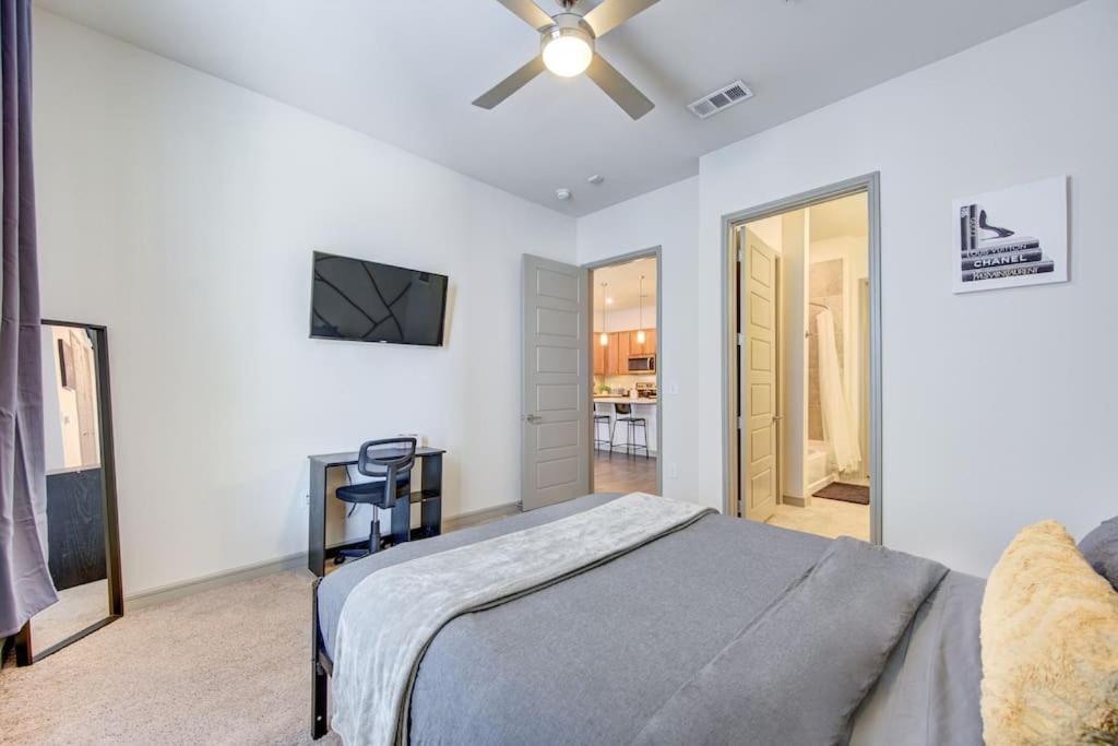 Fancy Apt Downtown. Pool. Gym. Lounge. Pet Ok Houston Eksteriør billede
