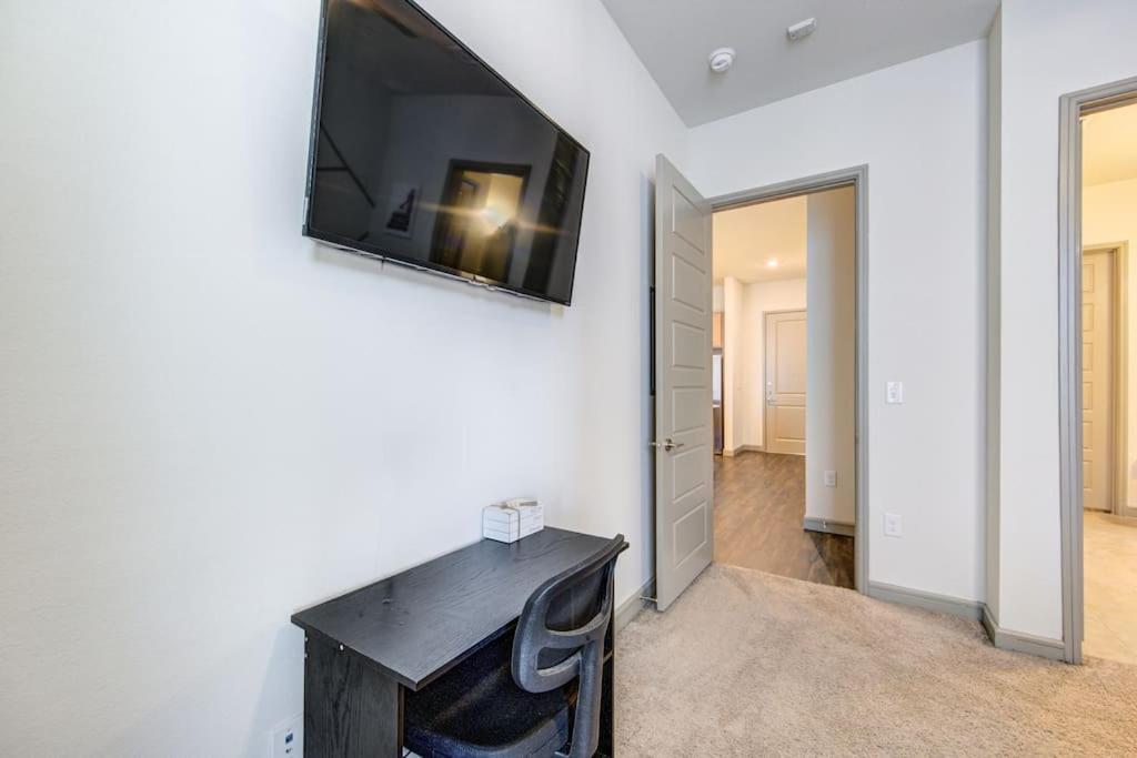 Fancy Apt Downtown. Pool. Gym. Lounge. Pet Ok Houston Eksteriør billede