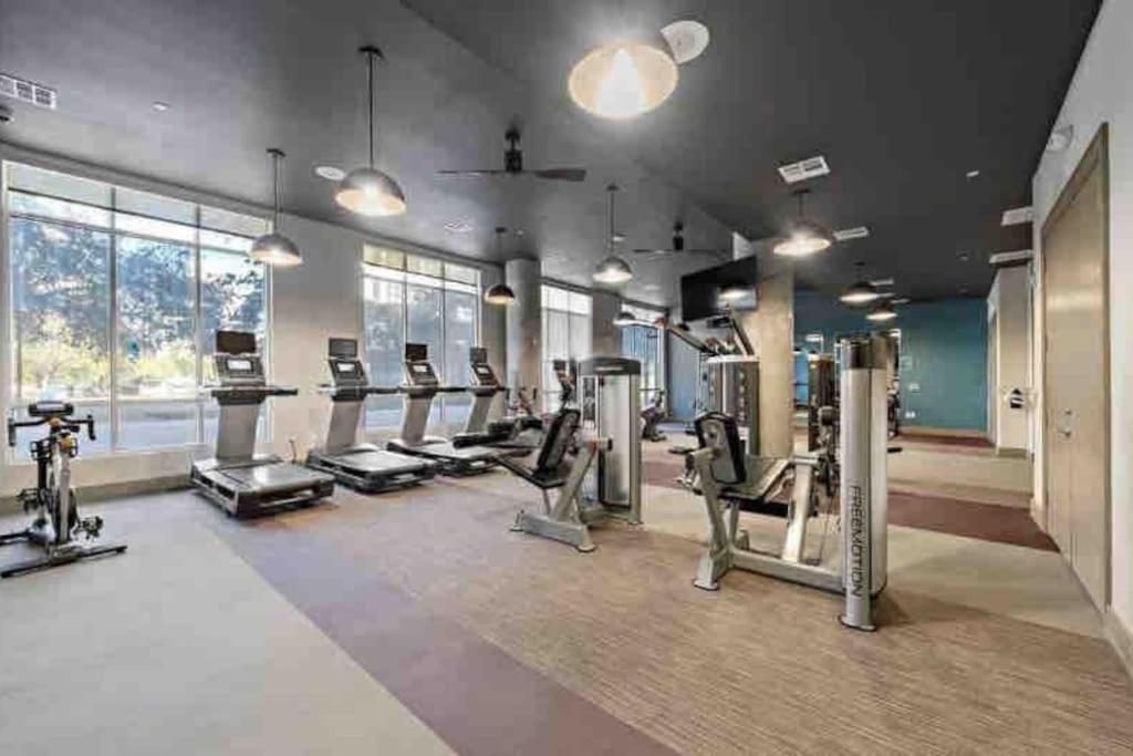 Fancy Apt Downtown. Pool. Gym. Lounge. Pet Ok Houston Eksteriør billede