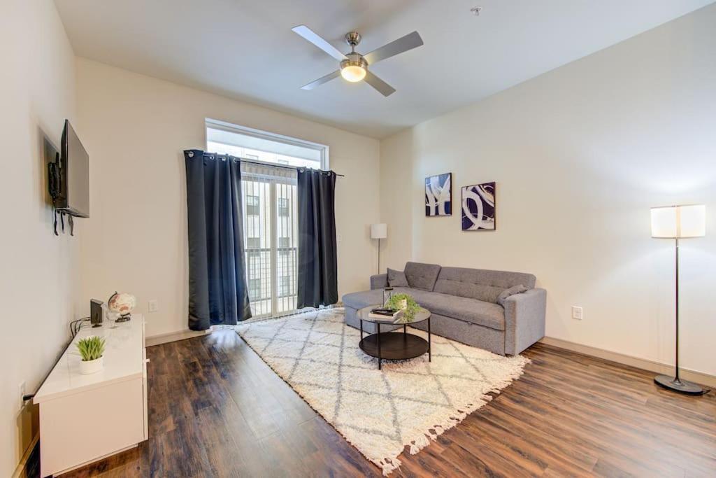Fancy Apt Downtown. Pool. Gym. Lounge. Pet Ok Houston Eksteriør billede
